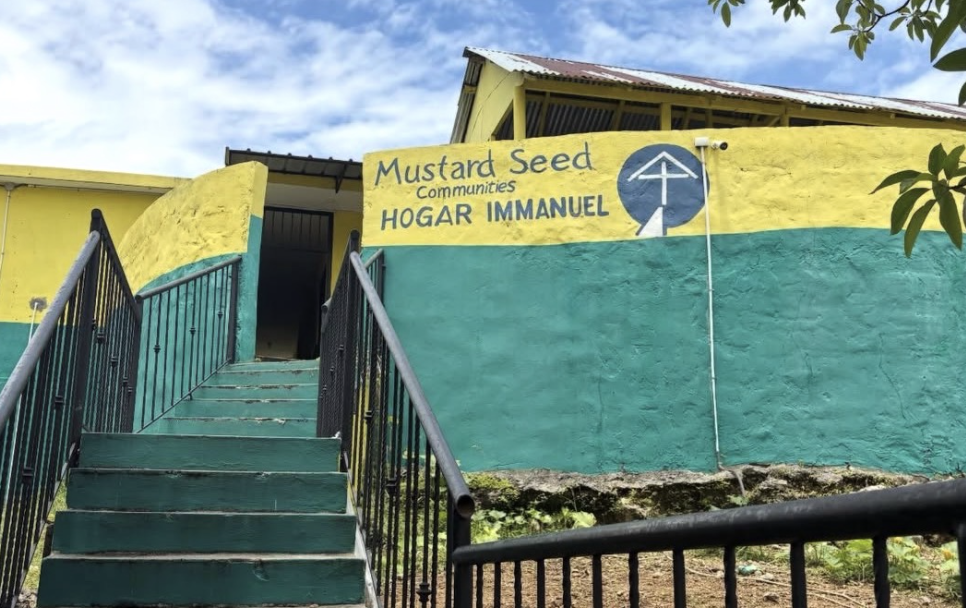 Outside of Hogar Immanuel