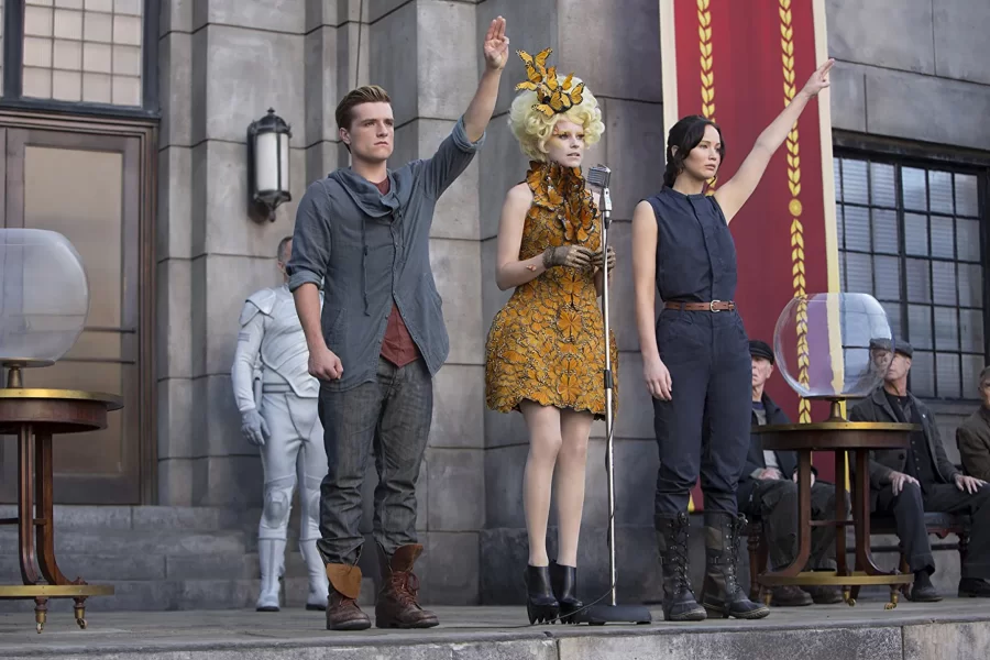 Peeta+Mellark+and+Katniss+Everdeen+in+the+movie+adaption+of+Catching+Fire.+
