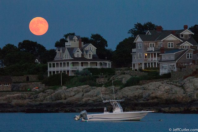 Did you Catch the Supermoon ? Next chance, 2034